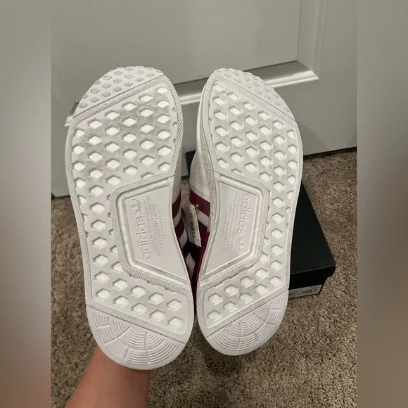 Adidas NMD R1 Her Studio White Floral Sneakers FX8110, Women's Size 9.5 - Picture 4 of 5